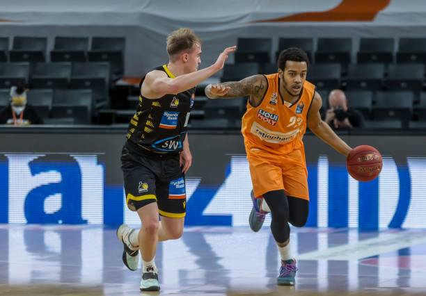 前湖人内线 前湖人内线