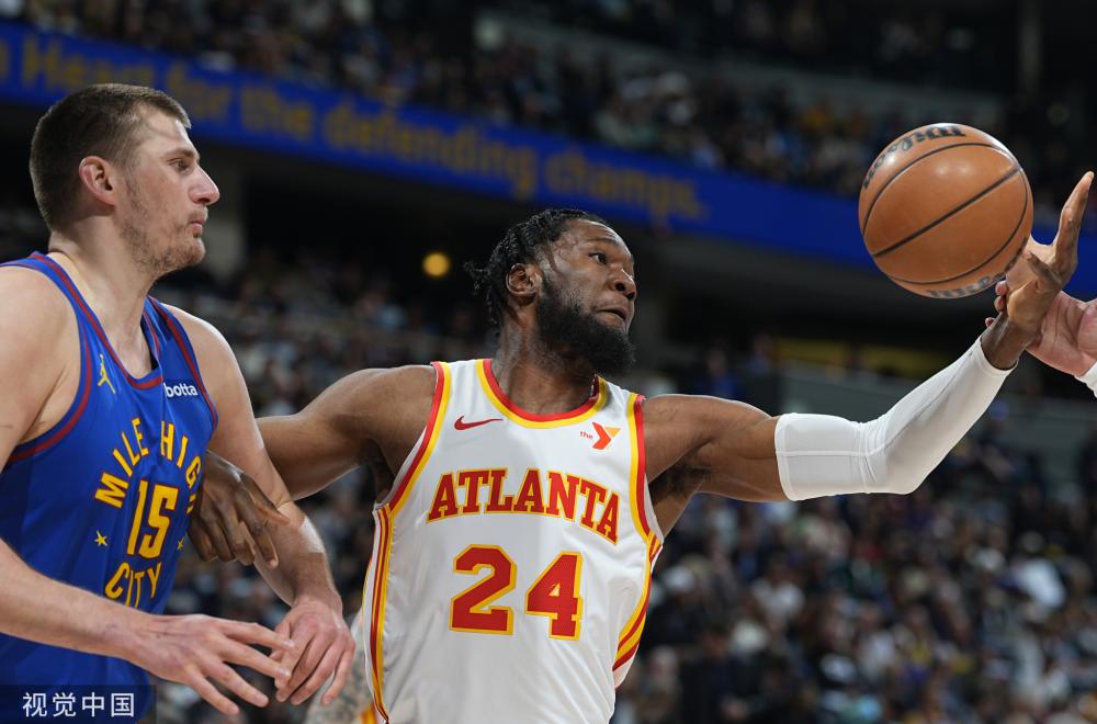 球运动员将 球运动员将