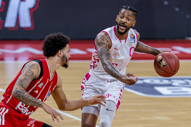 样是一位年 样是一位年